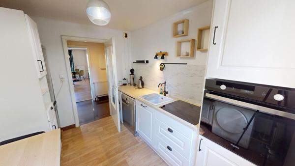 Appartement 3 pièces de 64 m² avec terrasse à Eckbolsheim et garage