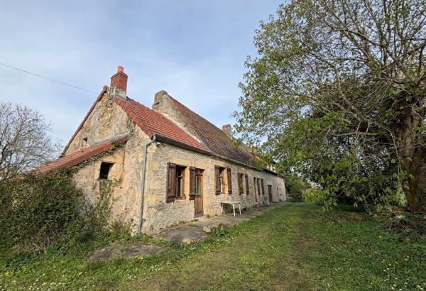 EN VENTE - GARCHIZY - 2 h 30 PARIS - Fermette avec 3 CHAMBRES - 160 m² habitables