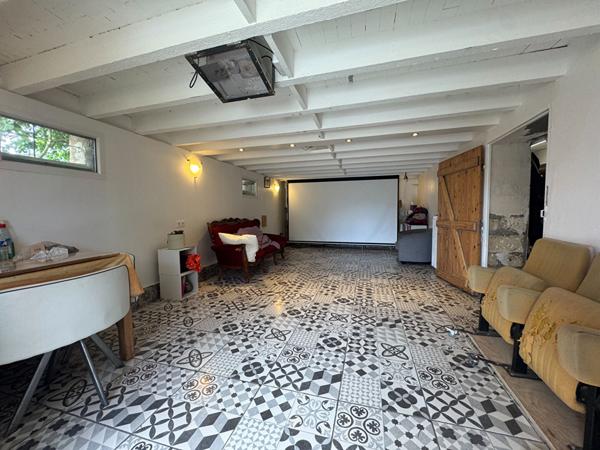 Rochefort Grande Maison Bourgeoise en pierres 10 pièces d'env. 260 m2
