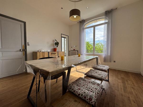 Rochefort Grande Maison Bourgeoise en pierres 10 pièces d'env. 260 m2