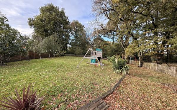 Maison à vendre    4 pièces •  Saint-Colomban