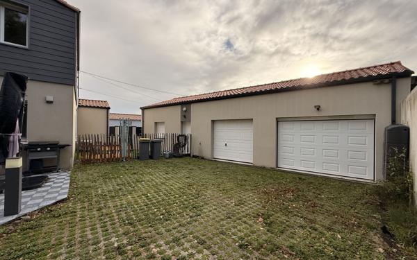 Maison à vendre    4 pièces •  Saint-Colomban