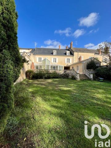 Maison de ville 11 pièces de 336 m² à La Flèche (72200)