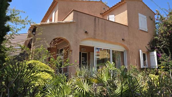 Vente                                                      Maison
                        
                     4 pièces                      87 m2                     à Bormes-les-Mimosas