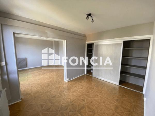 Location Appartement 4 pièces 67.06 m² - 17 ET 19 RUE DES BELGES Bonsecours 76240