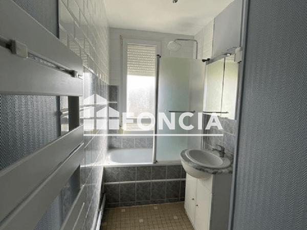 Location Appartement 4 pièces 67.06 m² - 17 ET 19 RUE DES BELGES Bonsecours 76240