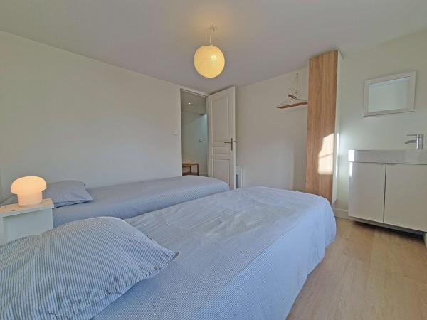 Maison rénovée, 800 mètres des plages, à Plouguerneau