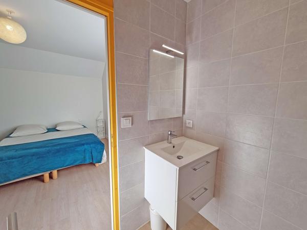 Maison rénovée, 800 mètres des plages, à Plouguerneau