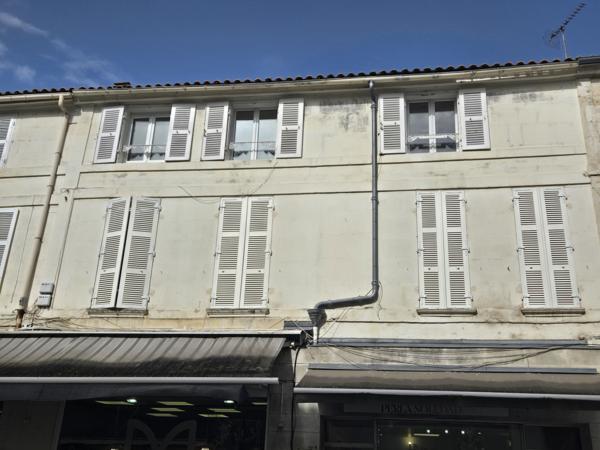 Appartement
                                                                                                                                                                                                                                                                                                                        3 pièce(s)                                                                                                                                                                                                          2 chambre(s)                                                                                                                                                                                                          51.58  m²