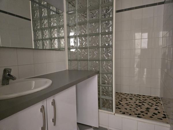 Appartement
                                                                                                                                                                                                                                                                                                                        3 pièce(s)                                                                                                                                                                                                          2 chambre(s)                                                                                                                                                                                                          51.58  m²