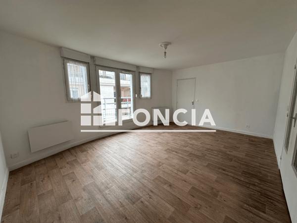 Location Appartement 3 pièces 78.11 m² - 6 RUE DU DOCTEUR MICHEL GIBERT Chartres 28000