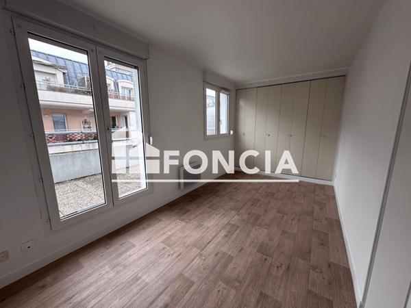 Location Appartement 3 pièces 78.11 m² - 6 RUE DU DOCTEUR MICHEL GIBERT Chartres 28000