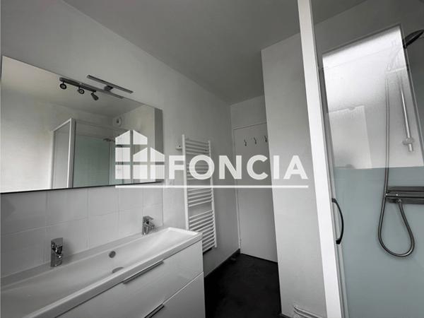 Location Appartement 3 pièces 78.11 m² - 6 RUE DU DOCTEUR MICHEL GIBERT Chartres 28000