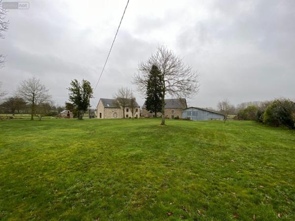 Manoir à vendre à Commer en Mayenne (53470), ref : 53047/113