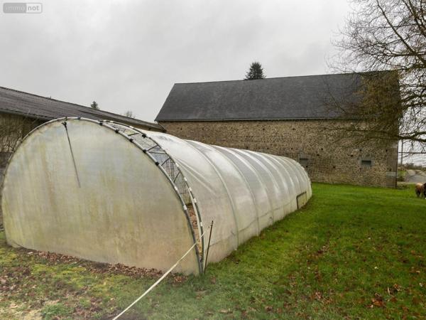 Manoir à vendre à Commer en Mayenne (53470), ref : 53047/113
