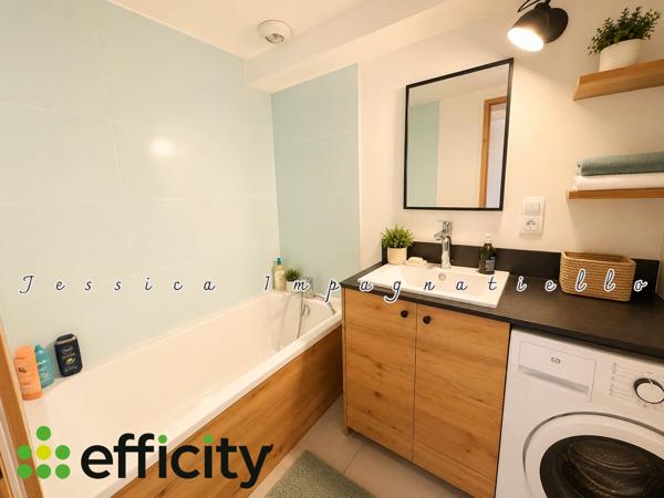 Maison
         2 pièces
        - 42 m² 380 000 € *