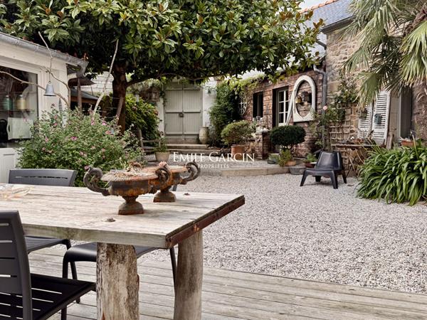 Propriété à vendre à Loguivy-de-la-mer, Ploubazlanec avec vue sur la mer