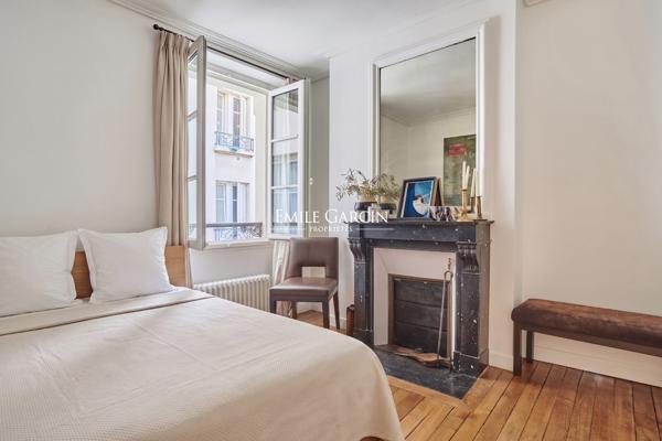 A vendre - appartement - 68 m² - Paris - 75006 - Saint Germain des Prés