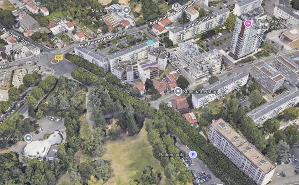 MAISON ANCIENNE AVEC JARDIN GARAGE ET CAVE