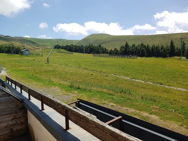APPARTEMENT AVEC TERRASSE AU PIED DES PISTES