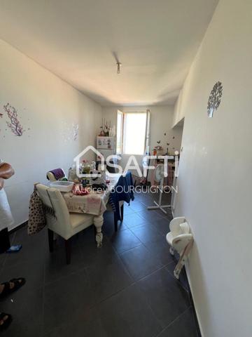 Appartement avec combles à aménager