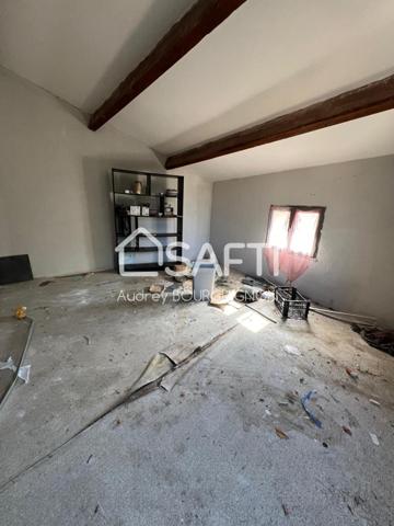 Appartement avec combles à aménager