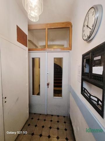 Exclusivité er Rare Draguignan bel F3 1 étage avec grande cour privative 50m² balcon et remise 225750€ crn2394 Draguignan (83300)