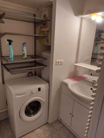 A LOUER - Studio meublé Vieux Port (Bail étudiant)