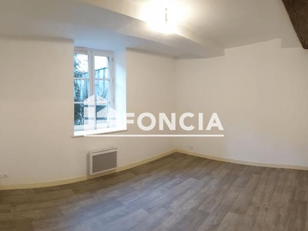 Location Appartement 2 pièces 40 m² - 115 A 117 AVENUE CHARLES BOUTET Charleville- Mezieres 08000