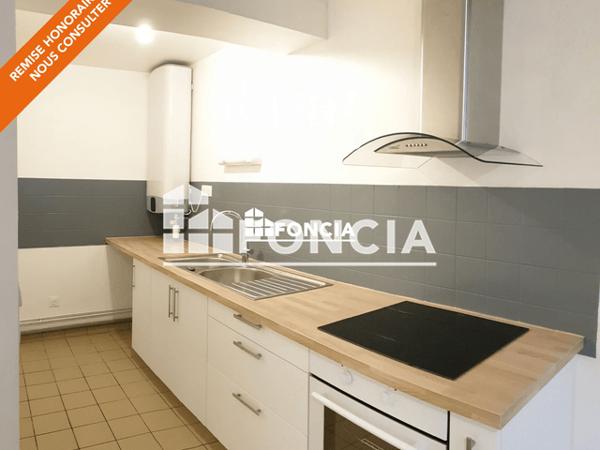 Location Appartement 2 pièces 40 m² - 115 A 117 AVENUE CHARLES BOUTET Charleville- Mezieres 08000