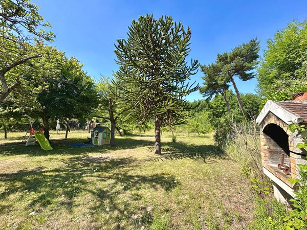 Maison familiale avec jardin à Nemours