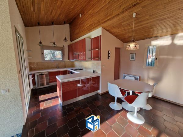 Maison d'architecte sur parc arboré de 3Ha