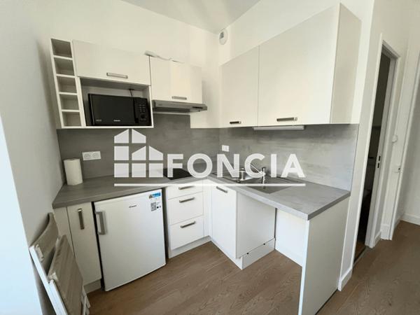 Location Studio meublé 28.06 m² - 10 RUE MARX DORMOY Grenoble 38000