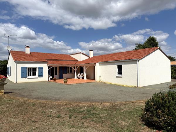 Maison Saint Benoist Sur Mer 4 chambres + piscine et dépendance