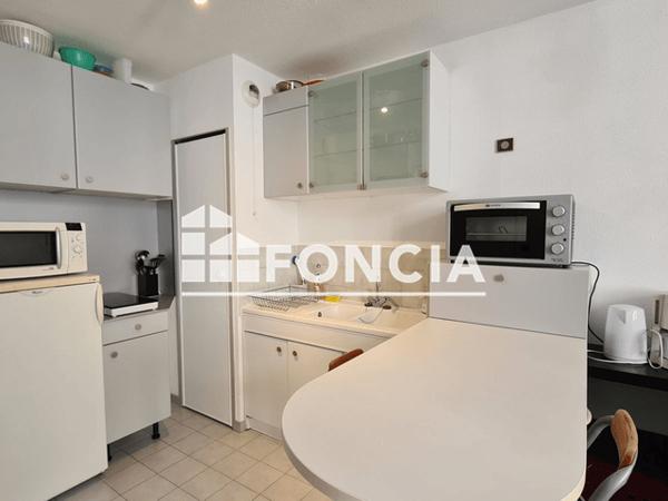 Location Studio meublé 30.7 m² - 31 RUE ABBE GREGOIRE Grenoble 38000