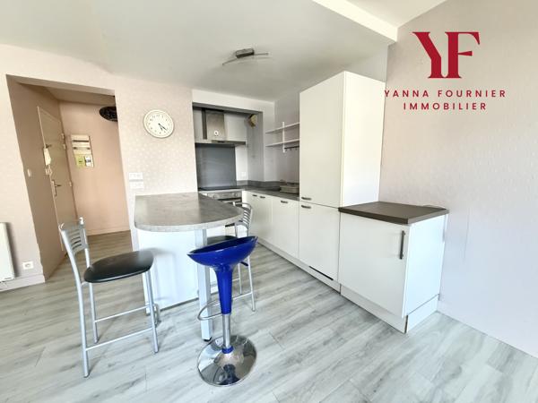 HYPER CENTRE VILLE BREST, T3, 2 CHAMBRES, ASCENSEUR IMMEUBLE PMR , 1996