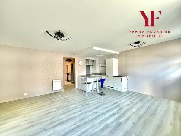HYPER CENTRE VILLE BREST, T3, 2 CHAMBRES, ASCENSEUR IMMEUBLE PMR , 1996
