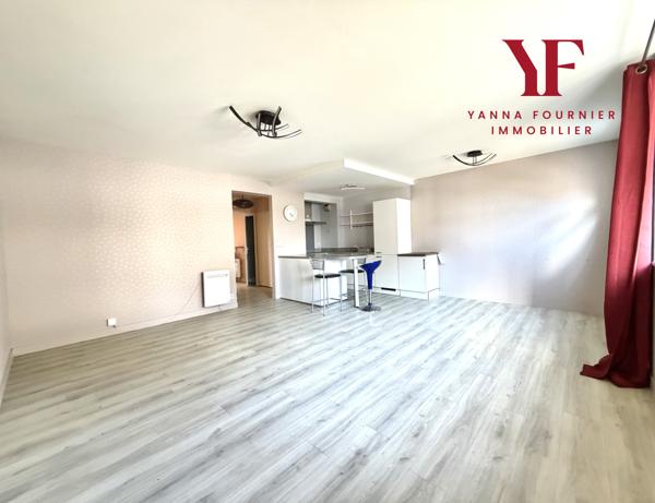 HYPER CENTRE VILLE BREST, T3, 2 CHAMBRES, ASCENSEUR IMMEUBLE PMR , 1996