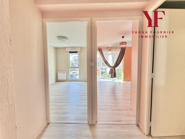 HYPER CENTRE VILLE BREST, T3, 2 CHAMBRES, ASCENSEUR IMMEUBLE PMR , 1996