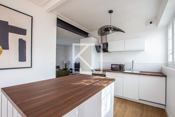 Appartement avec terrasse de 52 m2 - Place du Lycée
