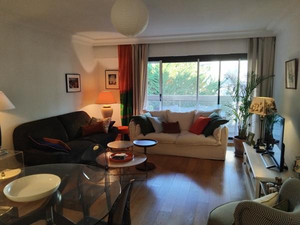 Bordeaux (33000) SAINT GENES - APPARTEMENT T3 - RESIDENCE DE STANDING