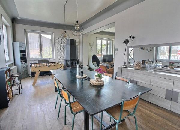 Maison à vendre    6 pièces •  Montchanin