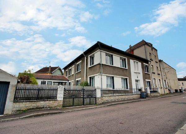 Maison à vendre    6 pièces •  Montchanin