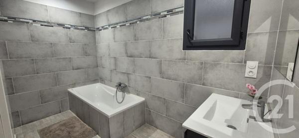 Maison à vendre  6 pièces - 134,20 m2 ST MAXIMIN LA STE BAUME - 83