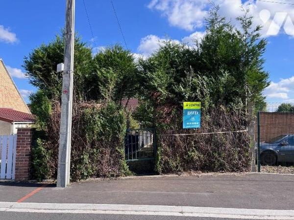 HAZEBROUCK : En exclusivité chez votre notaire -  Quartier du Rocher
Proche toutes commodités ...