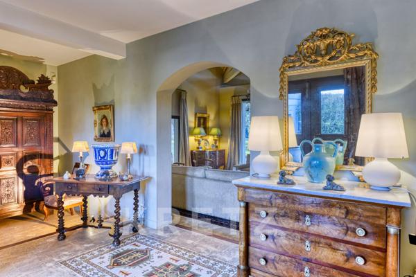 Maison de plain-pied avec piscine