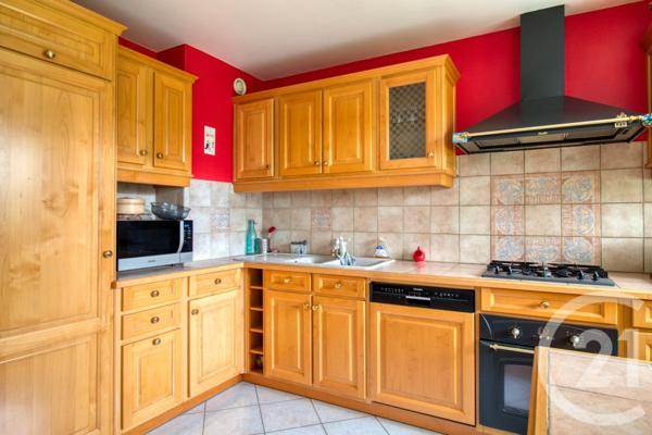 Appartement F5 à vendre  5 pièces - 100,79 m2 ERMONT - 95