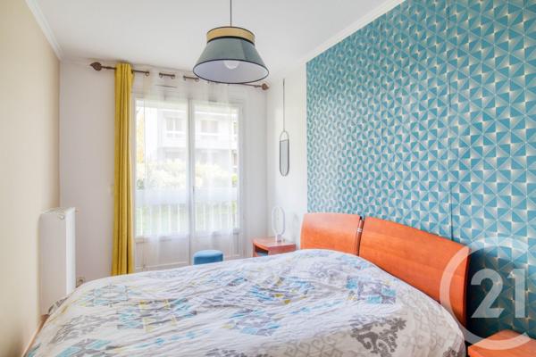 Appartement F5 à vendre  5 pièces - 100,79 m2 ERMONT - 95