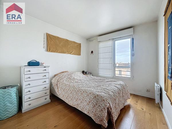 A VENDRE 4 PIECES 88m² - PORTE D'IVRY - TERRASSE ET PARKING