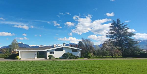 Haute Savoie (74), à vendre NANGY MAISON ARCHITECTE CONTEMPORAINE